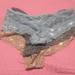 3 pairs of lace boyshorts